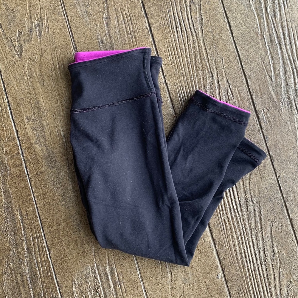 Reversible lululemon Capri leggings